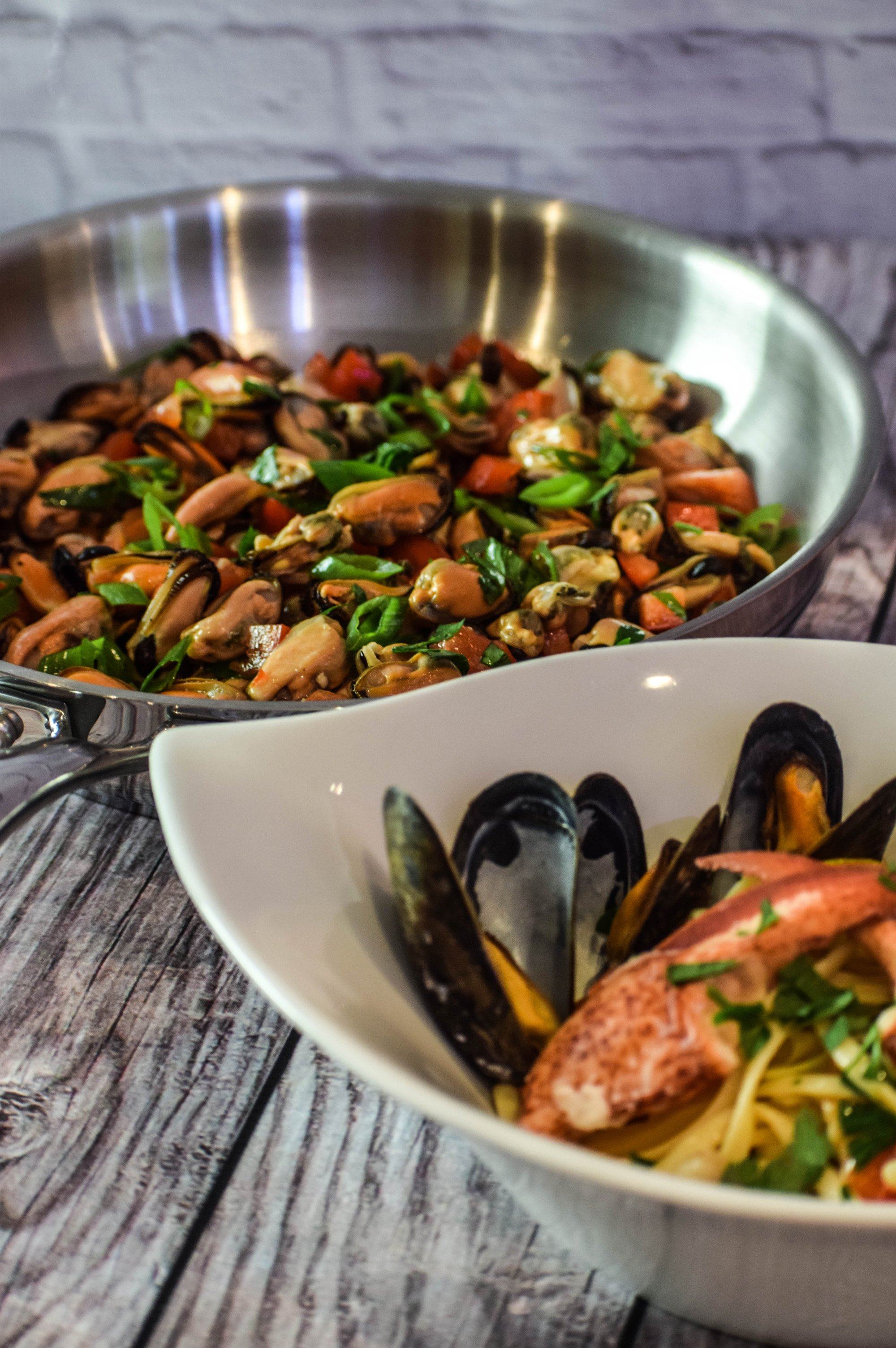 Meyer Accolade Stainless Steel Cookware Set, 11-Piece, Made in Canada - Image 8